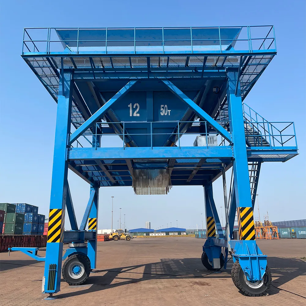 Мобильный бункер для сыпучих материалов (3)